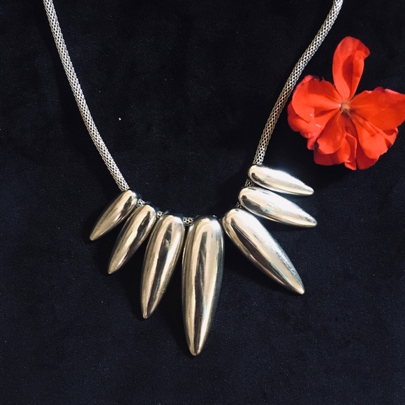 Short flat choker necklace! - Picture 2 of 4